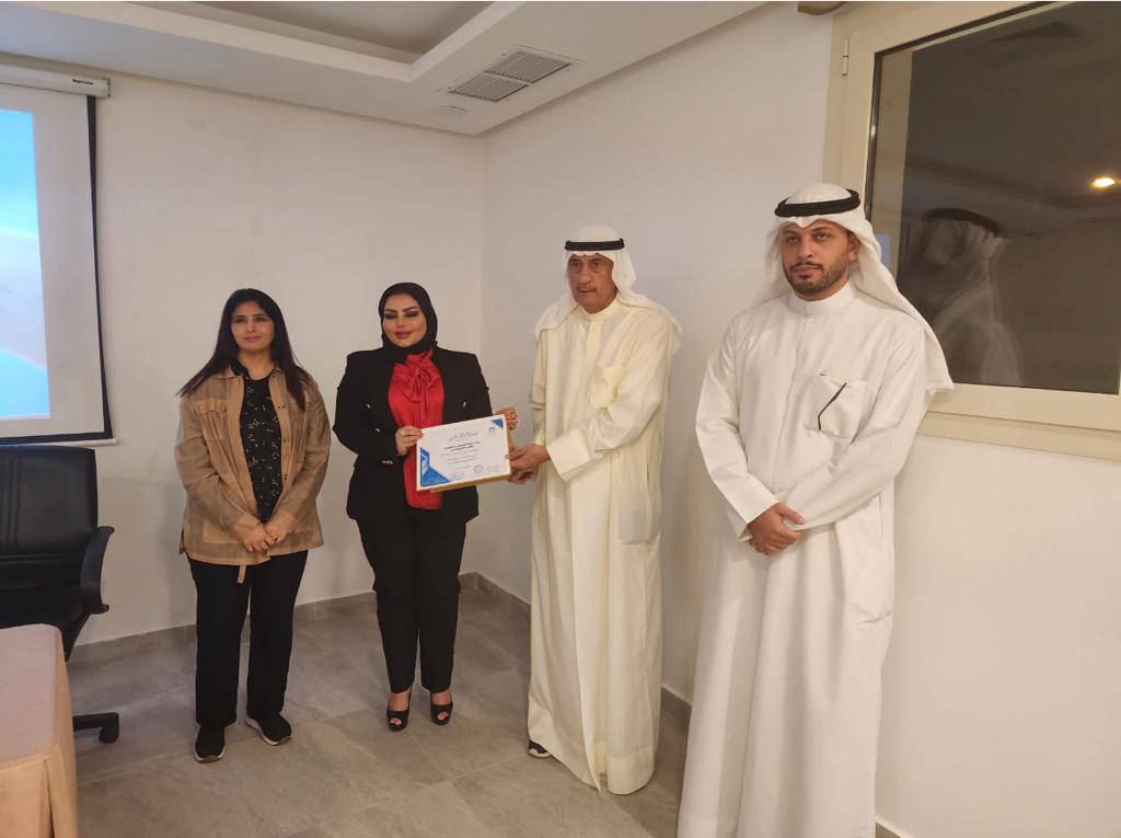 حلقة نقاشية بعنوان ( لحياة صحية أفضل )